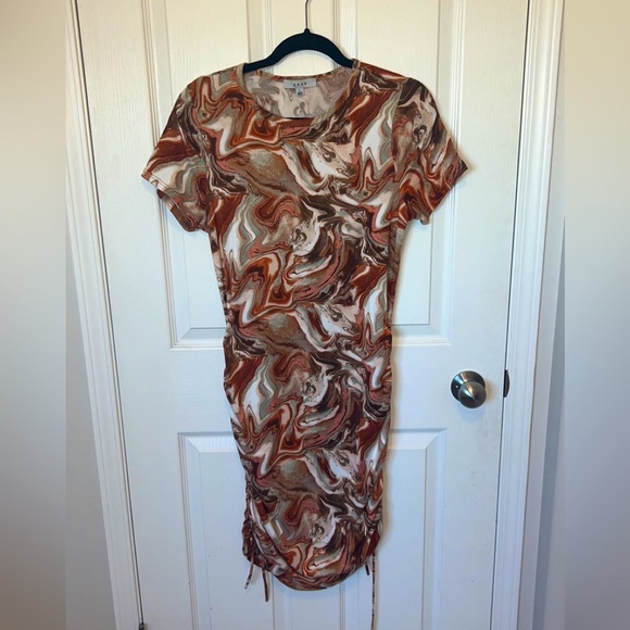 Wave Patterned Dress - Picture 1 of 4